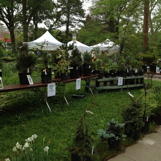 780 Civic Garden Center Gratis Terbaru