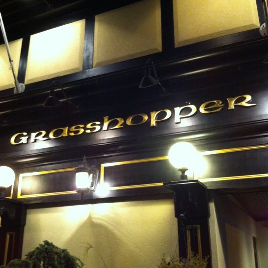 Photo taken at Grasshopper Off The Green by Michael C D. on 8/10/2012