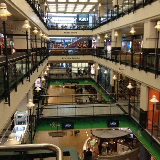 Le Centre Eaton de Montreal Shopping Mall in Montréal