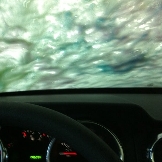 Mirror Image Car Wash Automotive Repair Shop in Blue Springs