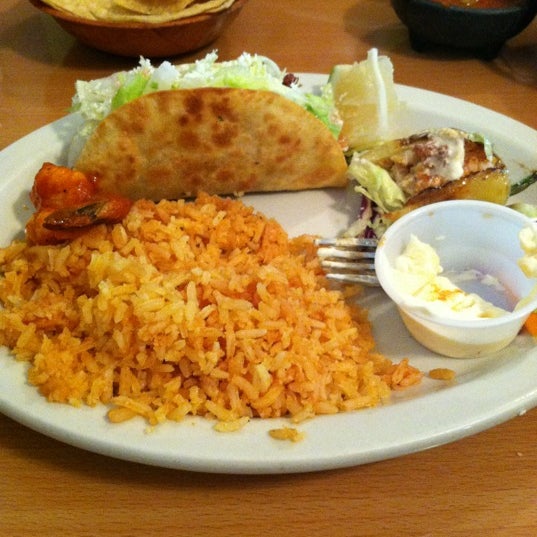 รูปภาพถ่ายที่ El Mexicali Cafe โดย Silvia เมื่อ 8/13/2012