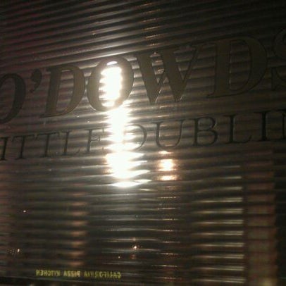 Foto diambil di O&#39;Dowd&#39;s Gastrobar oleh M B. pada 11/5/2011
