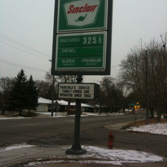 MJR Auto Fuel Station in Robbinsdale