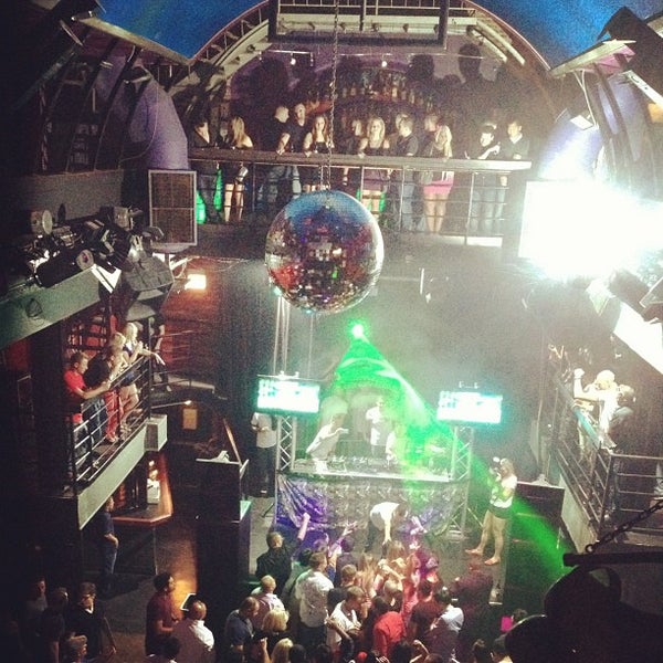 8/12/2012 tarihinde Amy B.ziyaretçi tarafından Palladium Nightclub'de çekilen fotoğraf