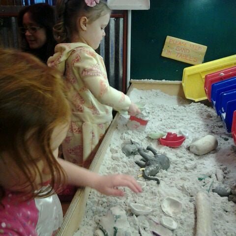 Photo taken at Hands On Childrens Museum by Tony W. on 1/7/2012
