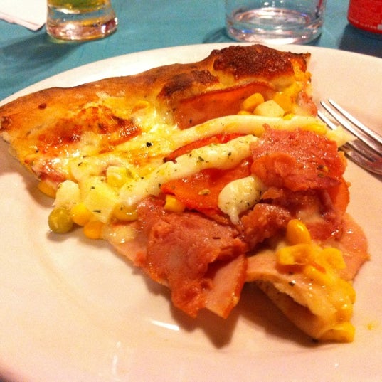 Photo taken at Don Giuseppe Pizza Bar by Diego W. on 10/29/2011