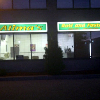 Foto diambil di Alima&#39;s Roti Shop oleh Sid F. pada 10/27/2011