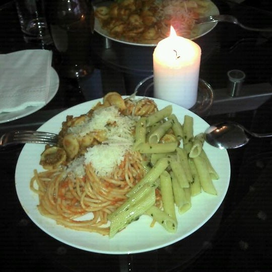 Das Foto wurde bei Modigliani - pasta e carne Restaurant von Zoltán M. am 10/8/2011 aufgenommen