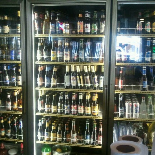4/26/2012にKeiara M.がWoodshed Grill and Brew Pubで撮った写真
