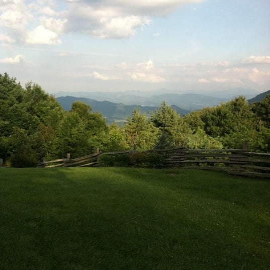 Photo taken at The Swag Country Inn by Glenda S. on 8/2/2012