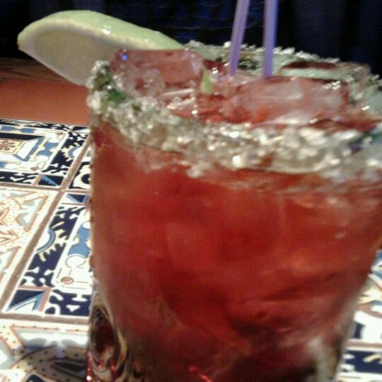 Photo taken at Chili&#39;s Grill &amp; Bar by Mary J. on 3/4/2012