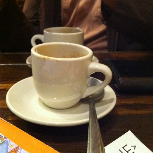 Снимок сделан в Naidre&#39;s Cafe &amp; Bakery пользователем Veronica B. 12/12/2011