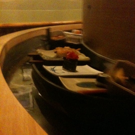1/27/2012 tarihinde Physics R.ziyaretçi tarafından Ichiban Japanese Steakhouse &amp; Sushi'de çekilen fotoğraf