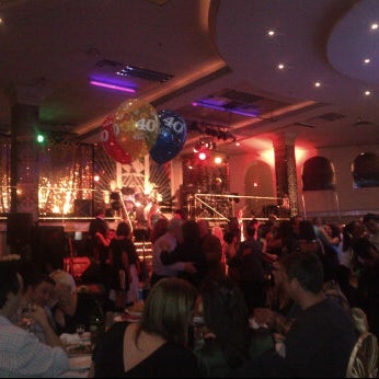 10/16/2011 tarihinde Amosziyaretçi tarafından NATIONAL Restaurant &amp; Banquet Hall'de çekilen fotoğraf