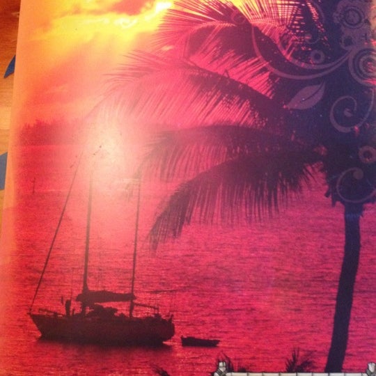 รูปภาพถ่ายที่ Islands Restaurant โดย Jeff L. เมื่อ 6/1/2012