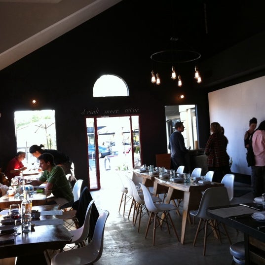 4/30/2011にLeo H.がToast Kitchen + Barで撮った写真