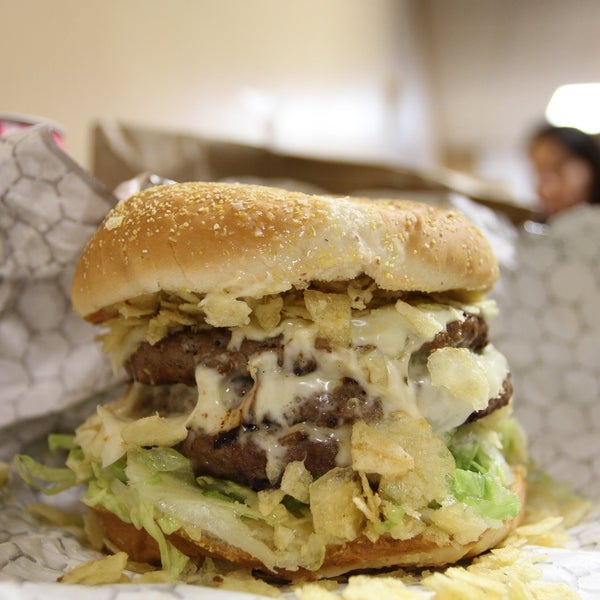 One of my personal favorites across the US. Jump right in and go for the triple cheeseburger with all the toppings. You'll be back again for seconds.