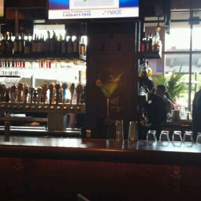 Foto diambil di Bar Louie oleh Brian F. pada 6/2/2012