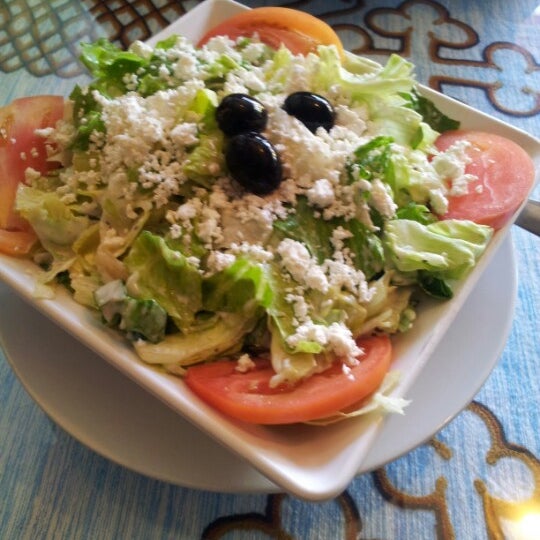 Снимок сделан в Lalibela Restaurant пользователем Lionel C. 8/10/2012
