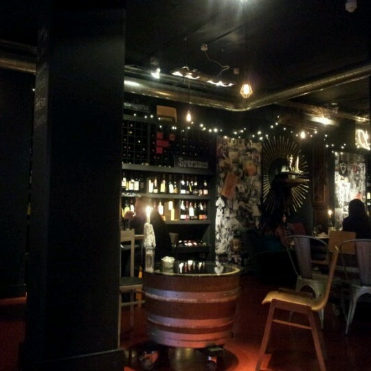 Photo taken at Dublin Wine Rooms by Miguel B. on 7/14/2012