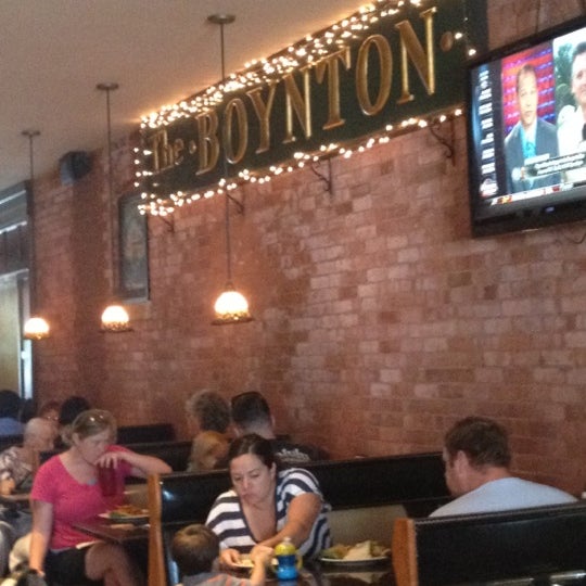 7/1/2012 tarihinde Jimmy L.ziyaretçi tarafından The Boynton Restaurant &amp; Spirits'de çekilen fotoğraf