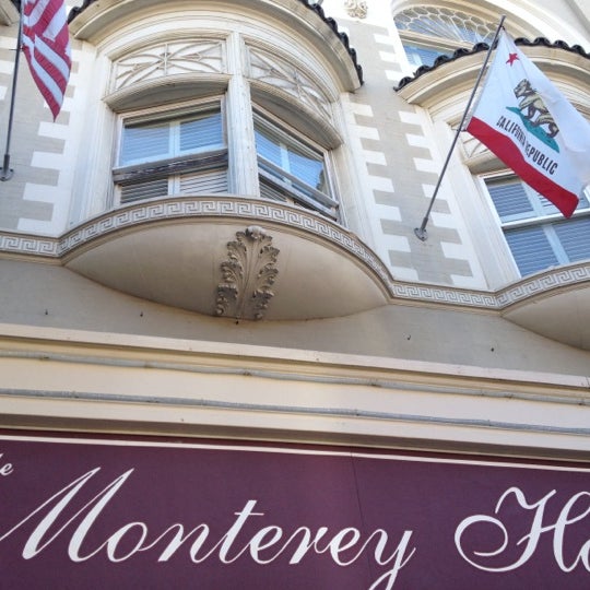 9/2/2012 tarihinde Jack W.ziyaretçi tarafından The Monterey Hotel'de çekilen fotoğraf
