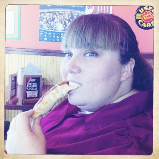 Photo taken at DoubleDave&#39;s Pizzaworks by zackery t. on 10/16/2011