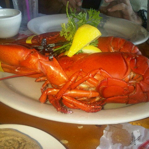 Das Foto wurde bei Cook&#39;s Lobster House von Ana Beatriz O. am 8/27/2012 aufgenommen