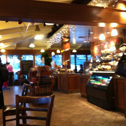 Photo taken at Peet&#39;s Coffee &amp; Tea by Mike F. on 12/15/2011