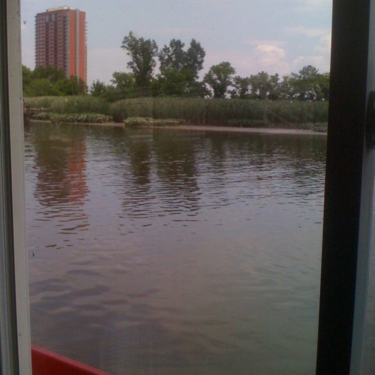 6/25/2011にSteve K.がChase Center on the Riverfrontで撮った写真