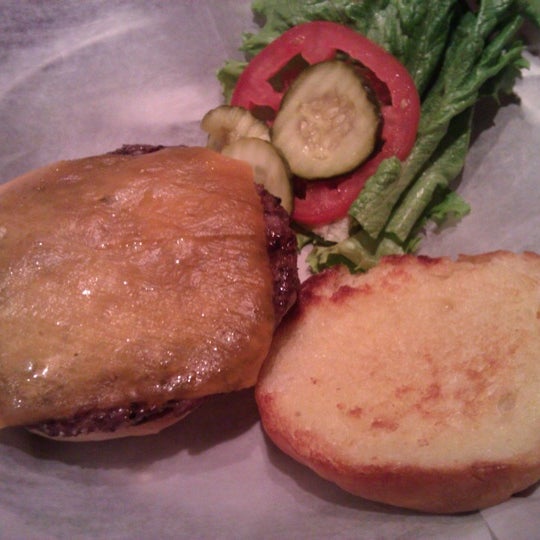 3/19/2011にTimがBub&#39;s Burgers &amp; Ice Creamで撮った写真