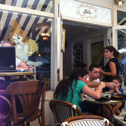 10/17/2011にAmir K.がLulu - Café Pâtisserie (לולו קפה פטיסרי)で撮った写真