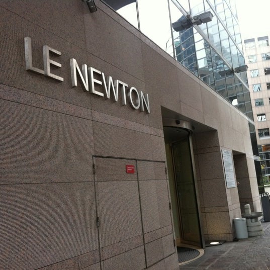 Tour Newton Bureau à Courbevoie