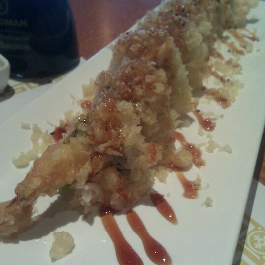 Photo taken at Crazy Rock&#39;N Sushi by Tony Y. on 2/14/2012