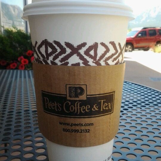 Photo taken at Peet&#39;s Coffee &amp; Tea by Chris L. on 5/15/2012