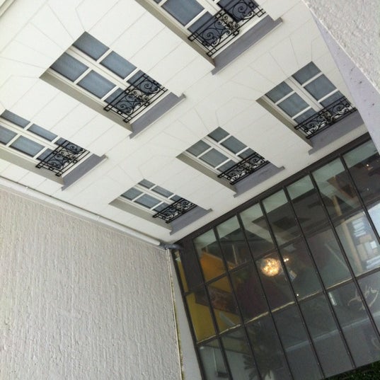 รูปภาพถ่ายที่ Hôtel Le BelleChasse โดย Cecilia W. เมื่อ 7/6/2012