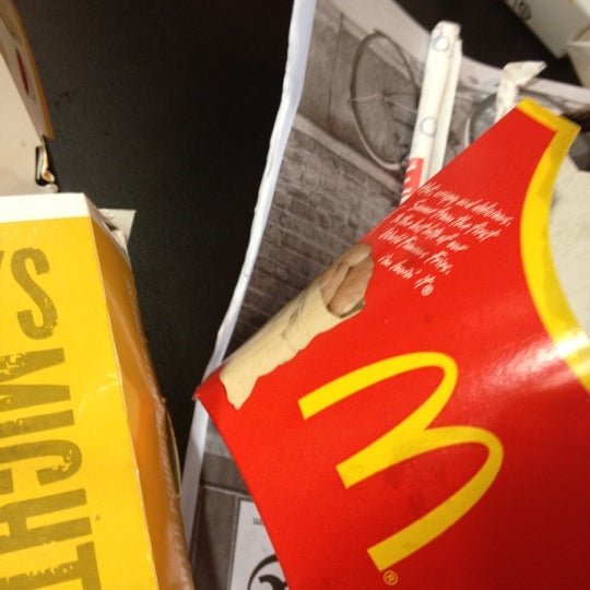 7/9/2012 tarihinde Ваняziyaretçi tarafından McDonald&#39;s'de çekilen fotoğraf