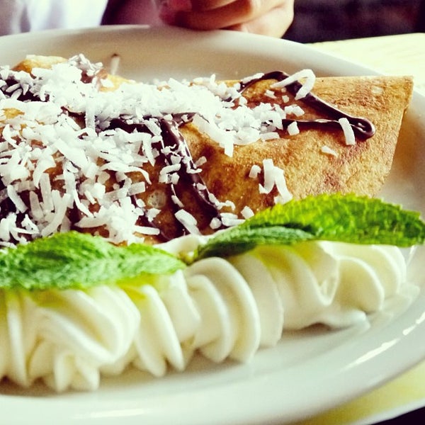 Creme de la Crepe (Now Closed) French Restaurant in Downtown Long Beach