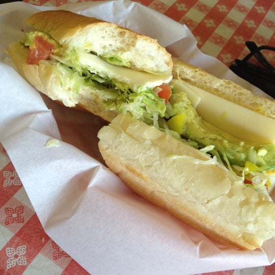 Geno's Sandwiches And Salads Sandwich Spot in Fresno