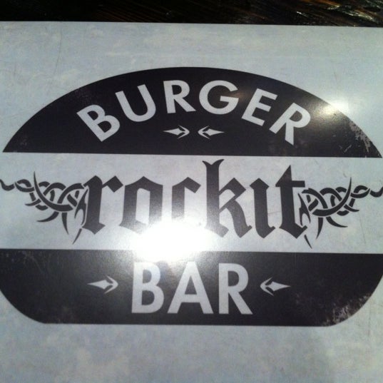 Снимок сделан в Rockit Burger Bar пользователем Akhil C. 4/23/2012