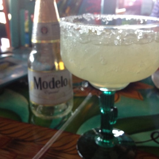Снимок сделан в Anaya&#39;s Fresh Mexican Restaurant пользователем Paul B. 8/11/2012