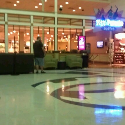7/16/2012 tarihinde Sandi M.ziyaretçi tarafından Rhythm City Casino'de çekilen fotoğraf