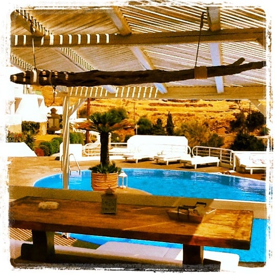 รูปภาพถ่ายที่ Levantes Boutique Hotel โดย iBanakos เมื่อ 9/8/2012