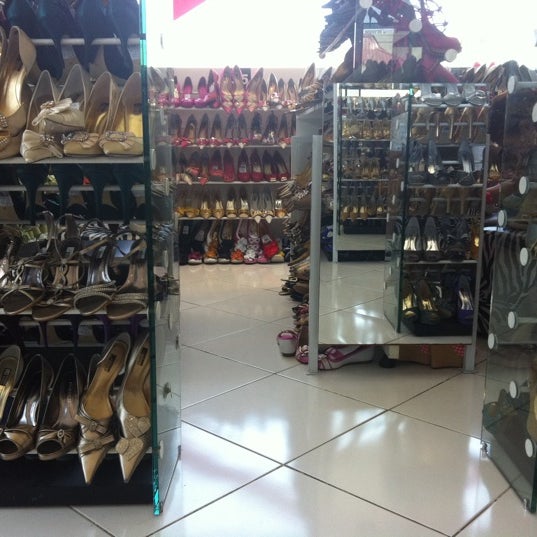 Mega Shoes - Zapatería en Barra da Tijuca