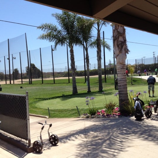 รูปภาพถ่ายที่ Westchester Golf Course โดย Totti M. เมื่อ 5/28/2012