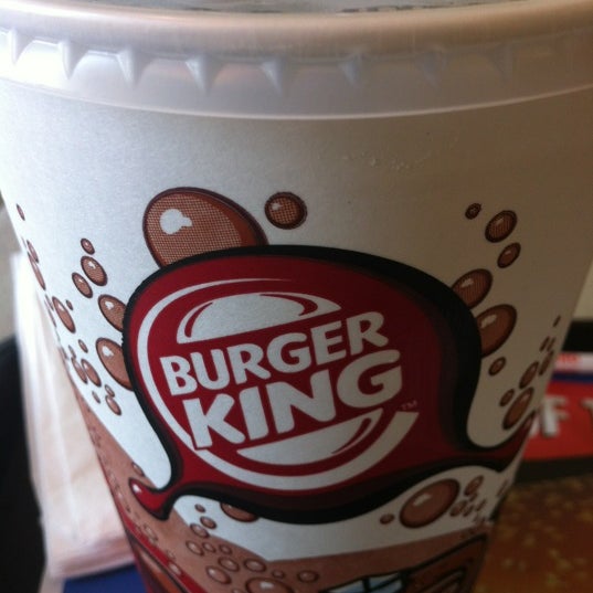 Снимок сделан в Burger King пользователем Rachele 9/7/2012