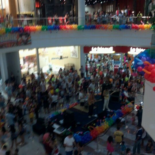 2/11/2012 tarihinde Flavius™ S.ziyaretçi tarafından Salvador Norte Shopping'de çekilen fotoğraf