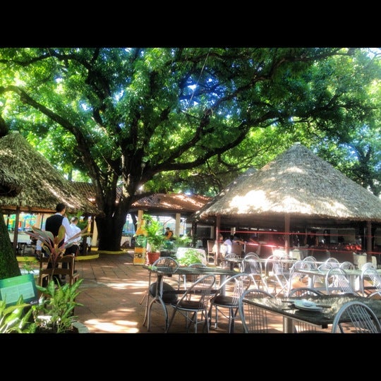 รูปภาพถ่ายที่ Restaurante Parque Recreio โดย Matheus G. เมื่อ 6/28/2012
