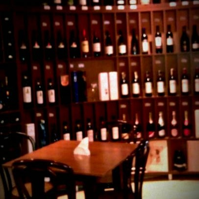 4/19/2012にM A.がCarpe Diem Wine Barで撮った写真
