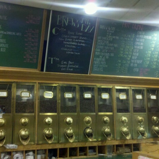 8/19/2012にChristina G.がUncommon Grounds Coffee &amp; Teaで撮った写真
